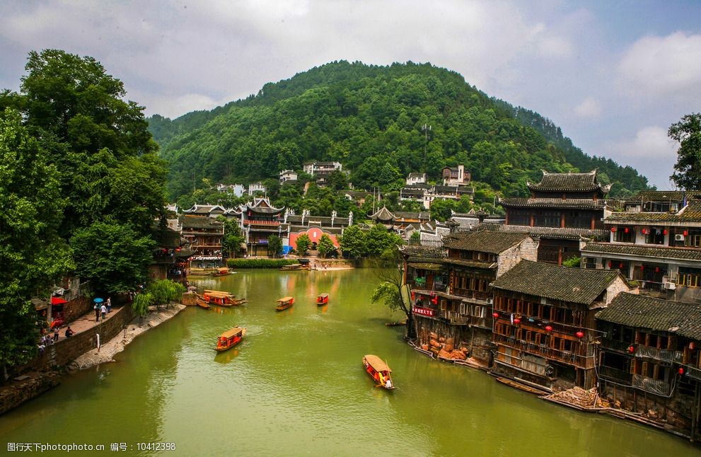 {六合彩}(凤凰古城旅游攻略自由行三天)